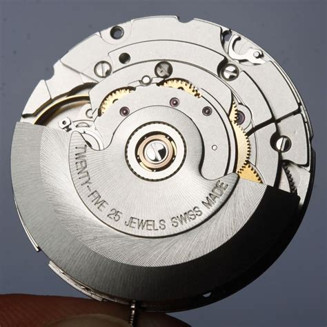 eta 2824 2 movement.